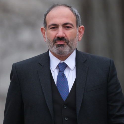 Premierul armean Nikol Pashinian efectuează vizita rareori invocată în Turcia, un stat considerat de Armenia drept inamic, iar evenimentul este văzut de Erevan ca un pas important spre pace în regiune. Potrivit AFP, citată de News.ro, aceasta reprezintă prima vizită de acest nivel a unui lider armean în Turcia.