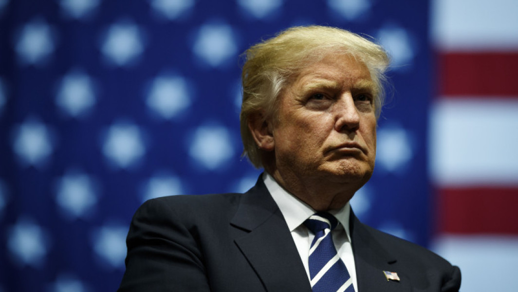 Donald Trump anunță taxe vamale majorate pentru medicamente, camioane și mobilă