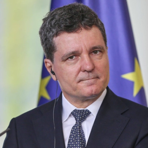 Șeful statului participă la înmormântarea cardinalului Lucian Mureșan și are program oficial în Timișoara