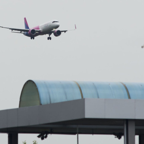 Dosar penal pentru drona detectată lângă pista aeroportului Henri Coandă