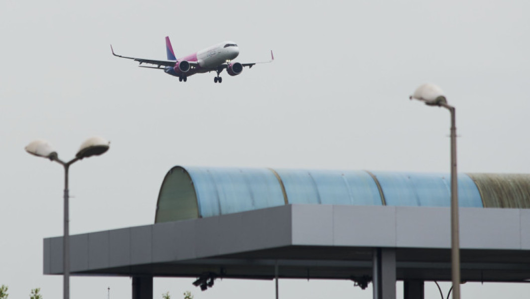 Dosar penal pentru drona detectată lângă pista aeroportului Henri Coandă