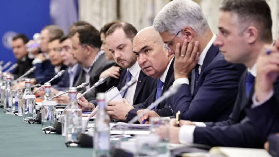 Deficitul bugetar al României a crescut la 4,54% în primele opt luni din 2025