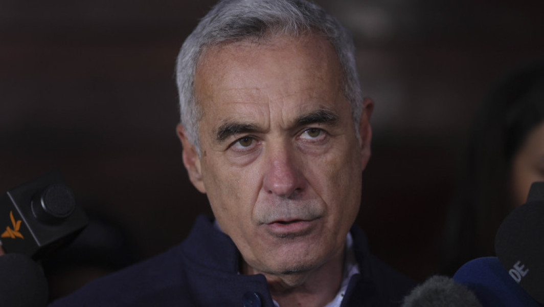 Georgescu anunță o retragere aparentă din politică, dar rămâne activ