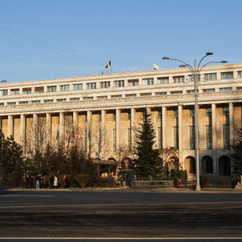 Guvernul reduce cheltuielile cu mașinile și protocolul în cancelarie de la 1 octombrie