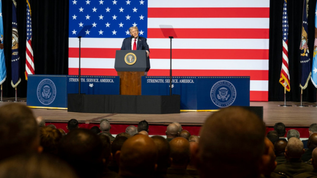 Discursurile lui Trump și Hegseth la liderii militari americani provoacă controverse