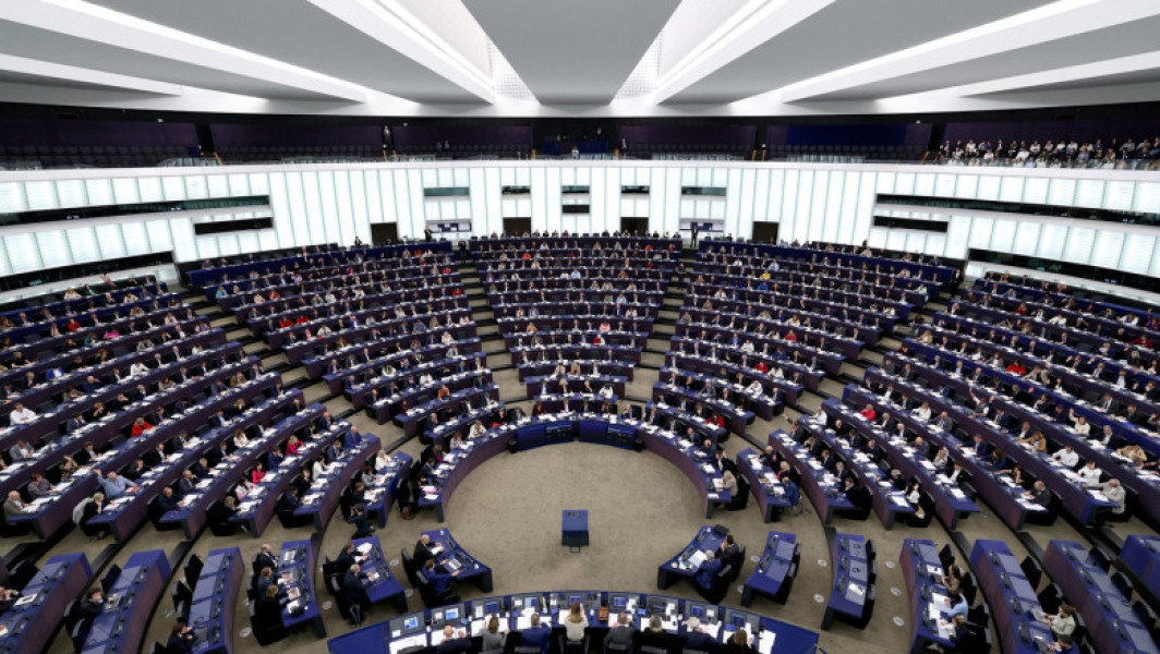 Parlamentul European pregătește noi moțiuni de cenzură împotriva Comisiei von der Leyen