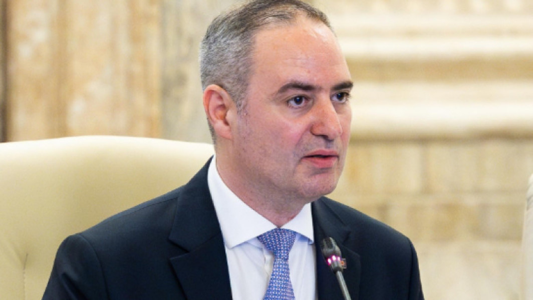 Ministrul Finanțelor: Prioritară adoptarea pachetului de măsuri pentru administrație