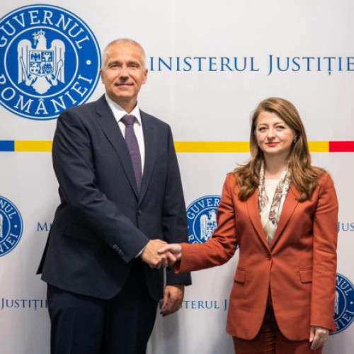 Ministrul Justiţiei din România a discutat cu omologul său moldovean despre cooperare judiciară