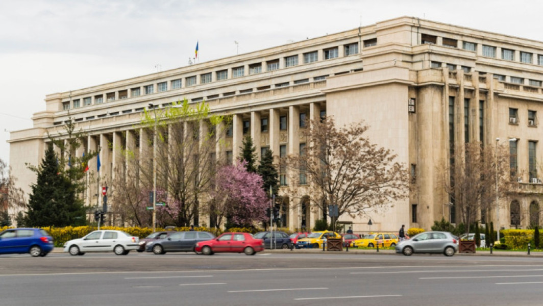 Primarul general interimar anunță marcajul „Nu blocați intersecția” la Piața Victoriei pentru traficul din București
