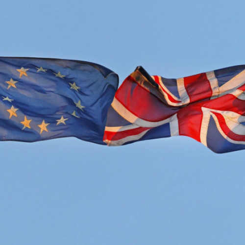 UE și Marea Britanie aproape de un acord pentru protejarea exportatorilor britanici de taxa pe carbon