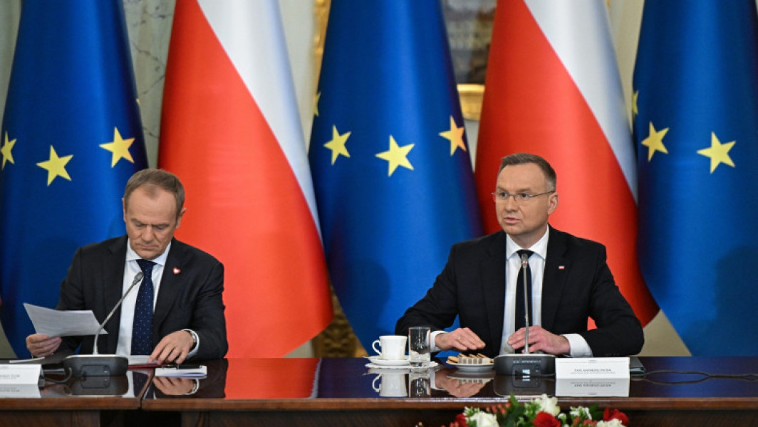 Donald Tusk a anunțat „planul B” pentru a liberaliza accesul la pilula de a doua zi în Polonia, ocolind opoziția președintelui Duda