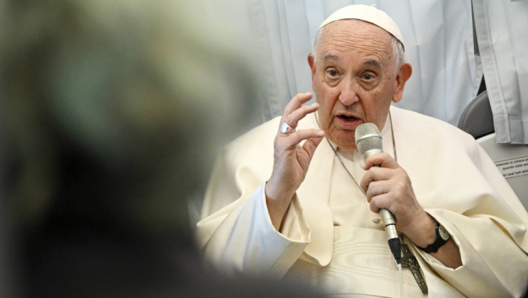 Papa Francisc denunță comerțul cu arme: "Este îngrozitor să obții profit de pe urma morților