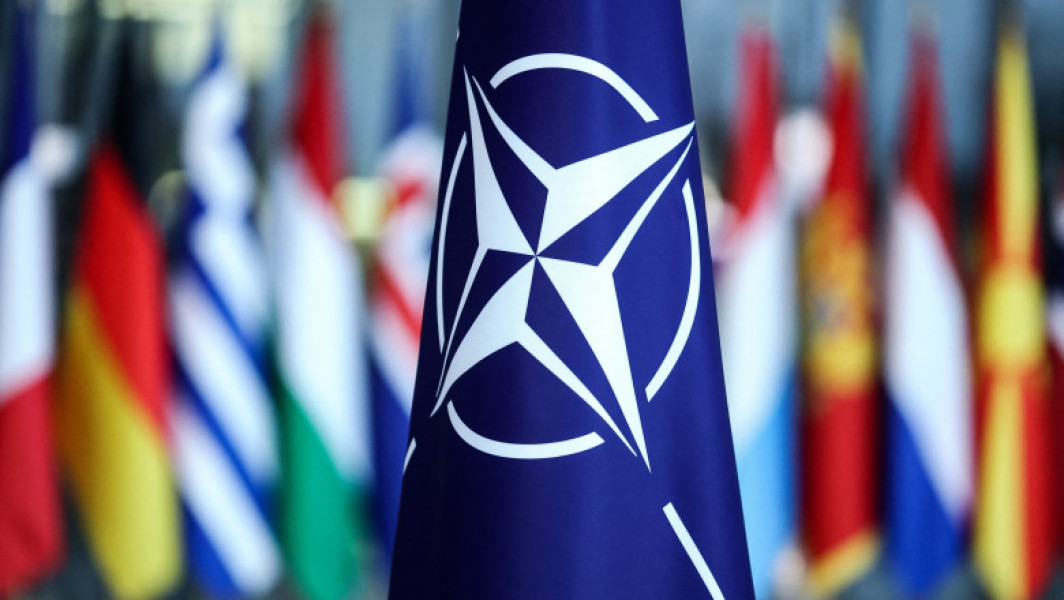 Summitul NATO: Statele baltice cer un prag minim de 2,5% pentru bugetele de aparare