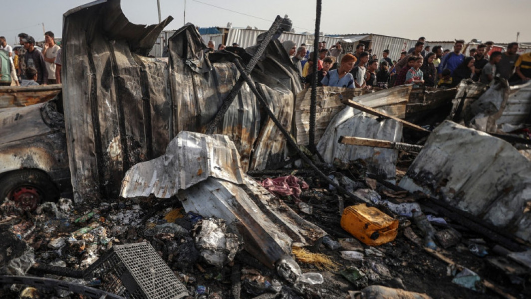 35 de morți după ce israelienii au lovit o tabără din Rafah unde se adăposteau palestinieni. Organizațiile umanitare sunt "îngrozite"