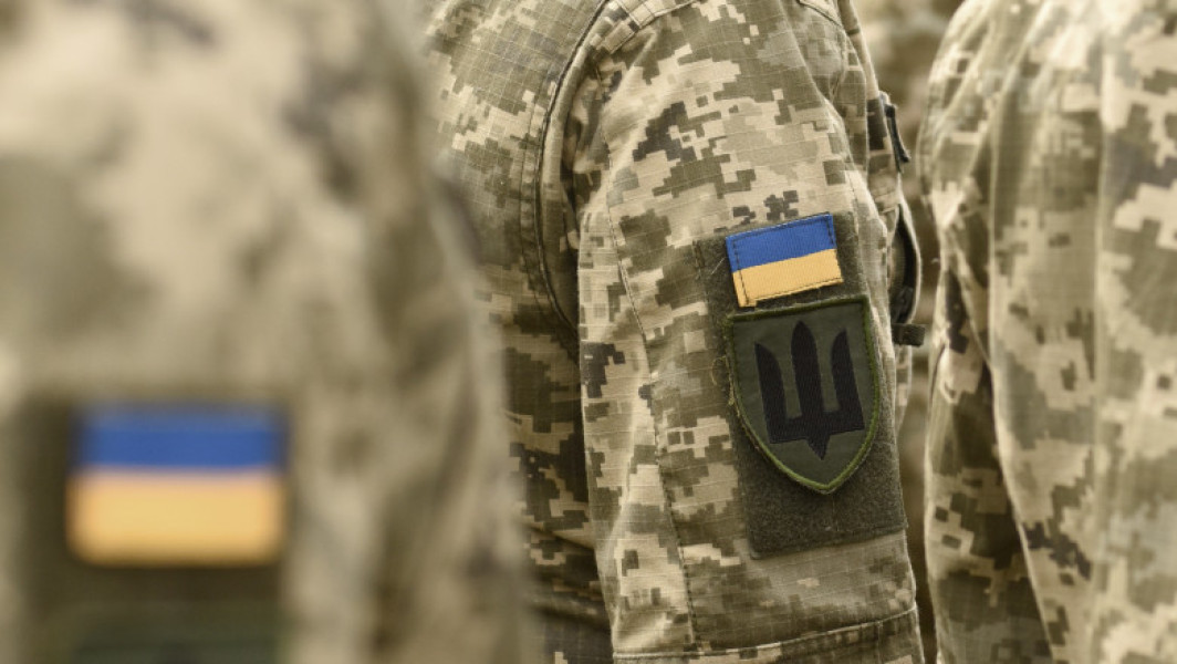 Deținuții eliberați din închisoare, înrolați în armata ucraineană, vor fi repartizați în unități separate de personal militar