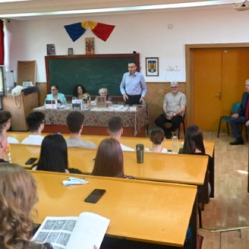 Filiala Harghita a Asociatiei Nationale Cultul Eroilor &quot;Regina Maria&quot; organiza evenimente pentru elevi și profesori